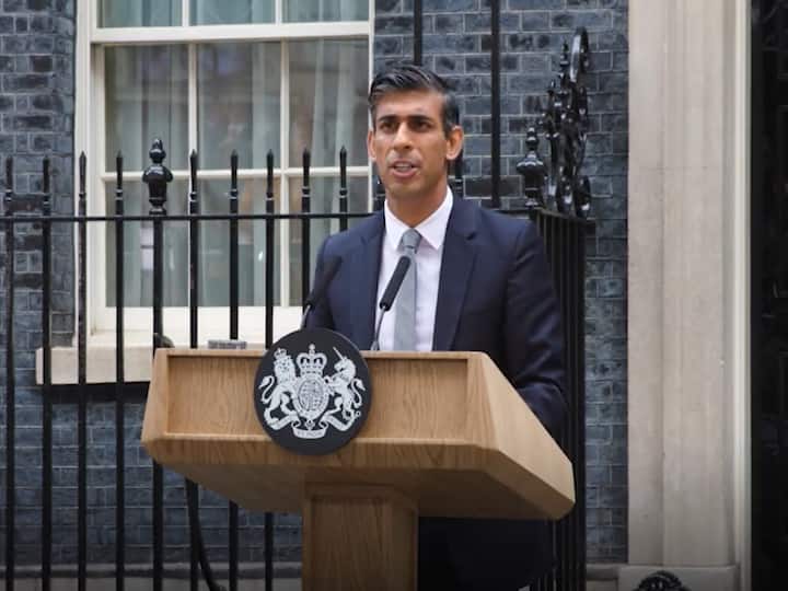 UK PM Rishi Sunak Sacks Several Ministers appoints Dominic Raab as Deputy Prime Minister UK New Cabinet :యూకే హోంసెక్రటరీగా భారత సంతతి మహిళ, రిషి సునక్ టీమ్ ఇదే!
