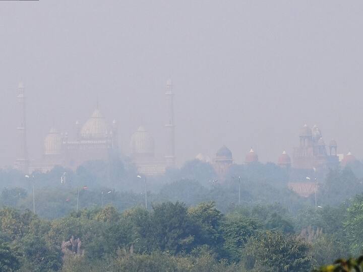 delhi NCR very poor air quality Day after Diwali national capital pollution Key Points gopal rai arvind kejriwal Delhi: Pollution Levels Lowest In 7 Years But Air Quality Dips To 'Very Poor' Day After Diwali. Key Points