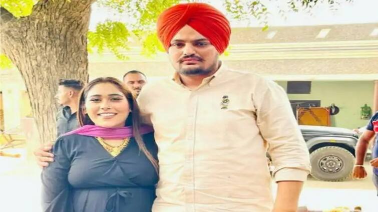 sidhu moose wala murder case afsana khan goes live on social media after probe from n i a Sidhu Moosewala murder case: ਐਨਆਈਏ ਵੱਲੋਂ ਪੁੱਛਗਿਛ ਮਗਰੋਂ ਅਫਸਾਨਾ ਖਾਨ ਹੋਈ ਲਾਈਵ, ਜਾਂਚ ਏਜੰਸੀ ਨੇ ਪੁੱਛੇ ਇਹ ਸਵਾਲ