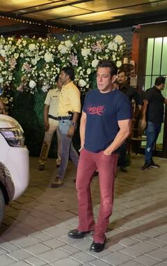 Salman Khan: डेंगू से ठीक होने के बाद सलमान की पहली पब्लिक अपीरियंस, आयुष की बर्थडे पार्टी में कूल अंदाज में आए नजर