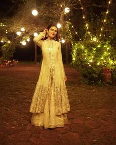 Diwali 2022: 'દંગલ ગર્લ' ફાતિમા સના શેખ દિવાળી પર ગોલ્ડન અનારકલી સૂટમાં છવાઈ ગઈ, જુઓ તસવીરો