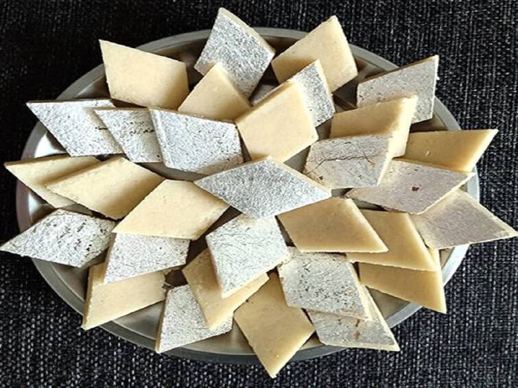 Diwali 2022: 5 Kaju-Based Sweets You Must Try This Festive Season Diwali 2022: பண்டிகை ஸ்பெஷல்:  முந்திரி பருப்பு ஸ்வீட்.. என்னென்ன வகை.. வீட்டில் எளிமையாக செய்வது எப்படி?