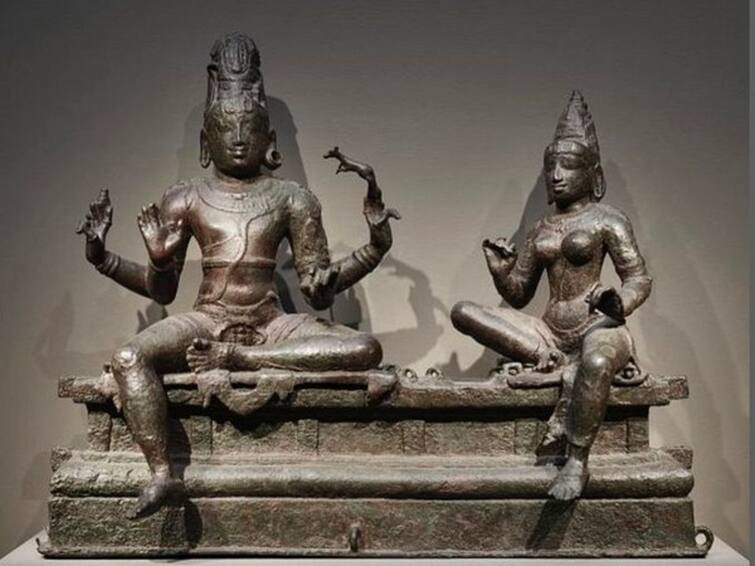 antique idols stolen from Tamil Nadu 50 years ago traced to US idol wing to retrieve them அமெரிக்காவில் உள்ள ஆலத்தூர் கோயில் சிலைகள்: ஆவணங்களை அனுப்பியுள்ள தமிழ்நாடு சிலைக்கடத்தல் தடுப்புப் பிரிவு