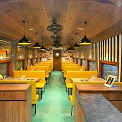 PHOTO : आता महाराष्ट्रातील 'या' रेल्वे स्थानकांवर 'रेस्टॉरंट ऑन व्हील्स' सुरु होणार!