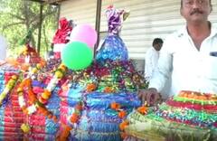 Photo : चक्क कॅडबरीप्रमाणं सजले 'पानांचे डाग'