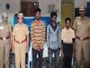 மயிலாடுதுறையில் ரயில்வே போலீசாரை தாக்கி கொலை மிரட்டல்  -  3 வாலிபர்கள் கைது