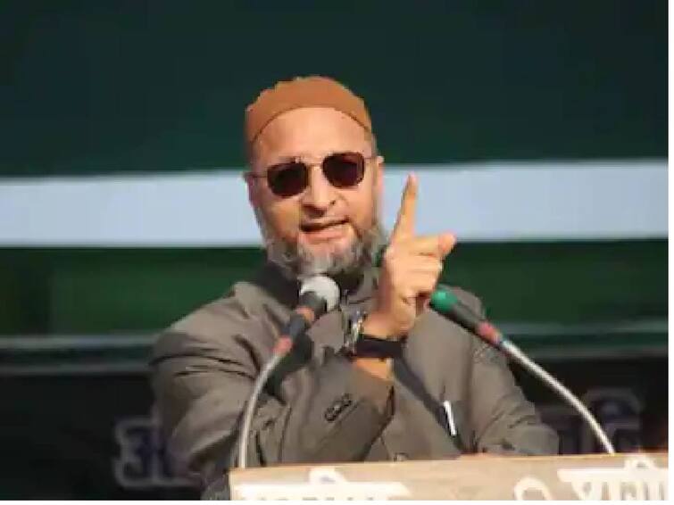 AIMIM chief Asaduddin Owaisi I wish to see a woman with hijab as the Prime Minister of India ஹிஜாப் அணிந்த பெண் இந்தியாவின் பிரதமராக வர வேண்டும்:  அசாதுதீன் ஒவைசி