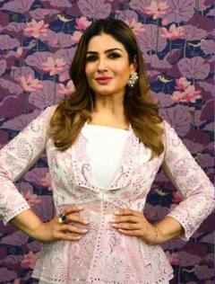Happy Birthday Raveena Tandon: অভিনেত্রী থেকে সিঙ্গল মাদার, রবিনা ট্যান্ডনের জীবন ছবির মতোই রোমাঞ্চকর