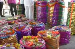 Photo : चक्क कॅडबरीप्रमाणं सजले 'पानांचे डाग'