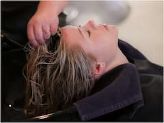 Dry Shampoo: డ్రైషాంపూ వాడుతున్నారా? అది వాడడం వల్ల తీవ్రమైన అనారోగ్యసమస్యలు వచ్చే అవకాశం