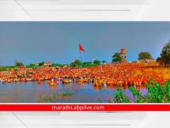 मंगळवेढा : हुलजंतीत लाखो भाविकांच्या उपस्थितीत गुरु शिष्य पालखी भेट सोहळा संपन्न; हजारो टन भंडारा व लोकरची उधळण