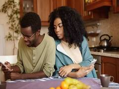 Spying Partner : क्या आपका पार्टनर भी कर रहा आपकी जासूसी, ऐसे खुलेगा राज़