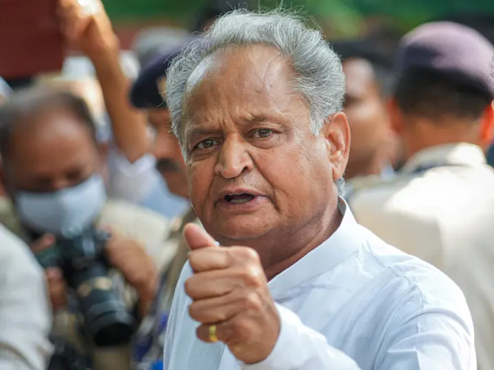 सीएम गहलोत बोले- प्राइवेट अस्पतालों ने मचा रखी लूट, प्रदेश में बड़ी योजनाएं फिर भी मरीज परेशान