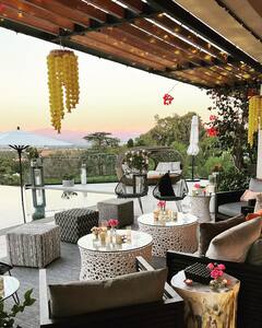 PHOTO : ‘देसी गर्ल’ प्रियांका चोप्राने जोनास कुटुंबासोबत साजरी केली दिवाळी; चाहत्यांना दाखवली लेक मालतीची झलक!