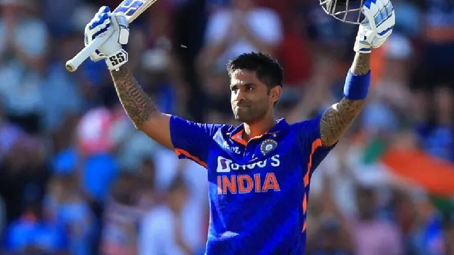 T20 World Cup 2022: Suryakumar Yadav Surpasses Mohammad Rizwan To Achieve This Huge T20I Feat T20 World Cup 2022: ਸੂਰਿਆਕੁਮਾਰ ਯਾਦਵ ਐਕਸਪ੍ਰੈਸ ਸਪੀਡ ਵਿੱਚ ਚੱਲ ਰਹੀ ਹੈ, ਇੱਕ ਸਾਲ ਵਿੱਚ ਸਭ ਤੋਂ ਵੱਧ ਦੌੜਾਂ - ਮੁਹੰਮਦ ਰਿਜ਼ਵਾਨ ਨੂੰ ਹਰਾਇਆ