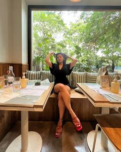 Ketika Sharma: బ్లాక్ డ్రెస్ లో కేతిక 'రొమాంటిక్' ఫోజులు