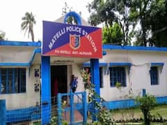 রাতে তুমুল ঝগড়া বাড়িতে, লোহার রড, গাছের ডাল দিয়ে মাকে পিটিয়ে খুনে ধৃত ছেলে