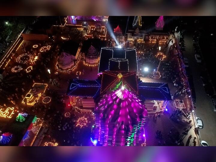 कुणकेश्वर मंदिर परिसरात पालखीसह अनेक धार्मिक कार्यक्रम यावेळी पार पडले. (PHOTO : साईनाथ मठकर)