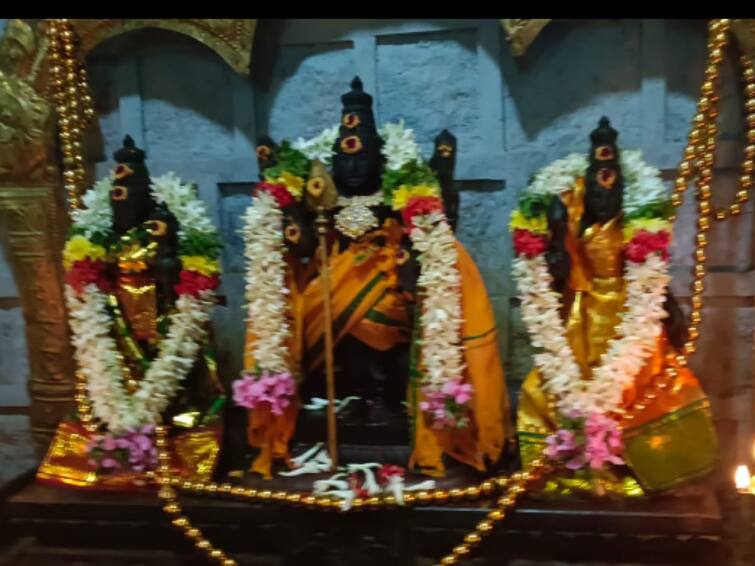 Second day special abhishekam in front of Kanda Shashti Kavas at Arulmiku Sri Varahi Amman Temple, Karur. கரூர், அருள்மிகு ஸ்ரீ வராஹி அம்மன் ஆலயத்தில் கந்தசஷ்டி கவசவிழா.. இரண்டாம் நாள் சிறப்பு அபிஷேகம்.