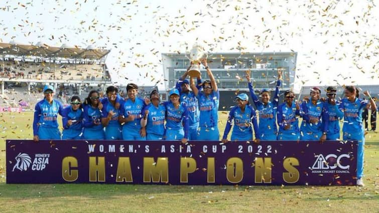 BCCI Confirms Announces Equal Match Fees for both Mens Womens Team Players Indian Team Players Match Fee: লিঙ্গ বৈষম্য দূর করতে প্রথম পদক্ষেপ! সমান বেতন পাবেন রোহিত, হরমনরা