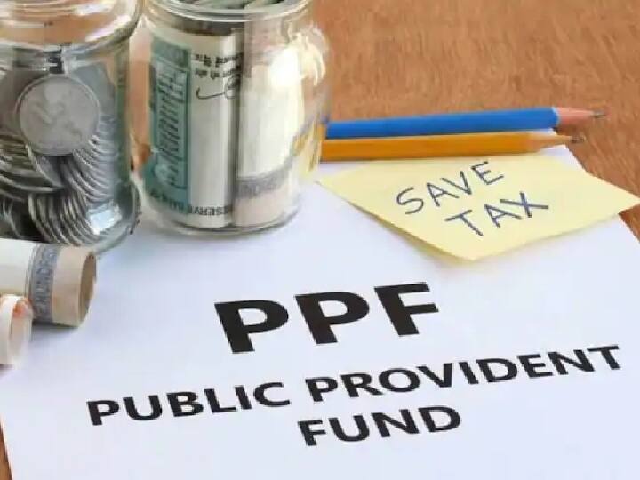 PPF Account Closing Rules: पब्लिक प्रोविडेंट फंड स्कीम एक बेहद फेमस बचत योजना है जिसमें निवेश करके आप तगड़ा रिटर्न प्राप्त कर सकते हैं. पीपीएफ स्कीम में बाकी योजनाओं की तुलना में बहुत तगड़ा रिटर्न मिलता है. इस स्कीम की खास बात ये है कि इसमें योजना के तहत बड़ों से लेकर बच्चों तक के लिए खाता खुलवा जा सकता है.