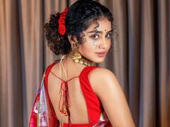 డిఫ్రెంట్ లుక్స్ లో అనుపమా పరమేశ్వరన్ లేటెస్ట్ ఫోటోస్.