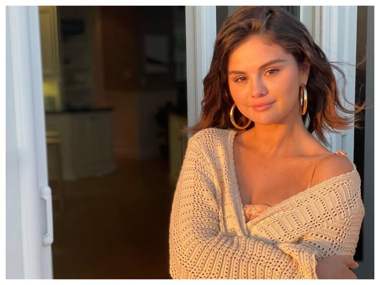 Selena Gomez Opens Up About Her Experience Of Living With Bipolar Disorder Selena Gomez Opens Up About Her Experience Of Living With Bipolar Disorder