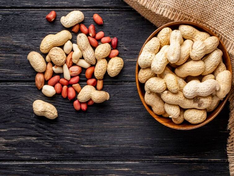 Know The Amazing Health Benefits Of Jaggery and Peanuts நிலக்கடலையும் வெல்லமும் சேர்த்து உண்பதன் அதிசய பலன்கள் என்ன?!