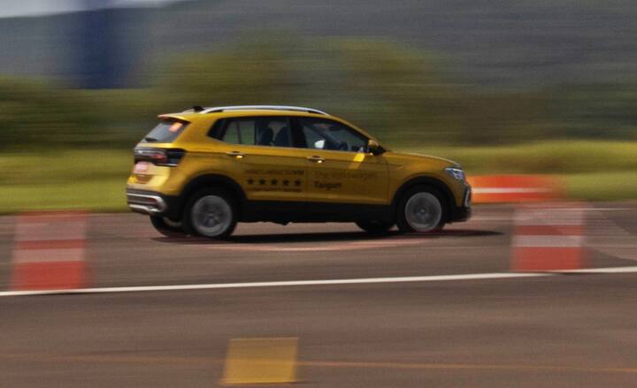 ड्राइविंग अनुभव की बात करें तो, ताइगुन 1.5L TSI इंजन के साथ अपने सैगमेंट में सबसे प्रभावी और सबसे शक्तिशाली एसयूवी बनी हुई है और ड्राइविंग अनुभव जो फॉक्सवैगन को इस कार से हमें मिला, उसमें हमें इसके एक्सेलरेशन और हैंडलिंग का काफी शानदार अनुभव प्राप्त हुआ है.