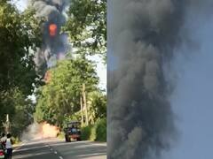 दुमका: LPG टैंकर में हुए भयानक विस्फोट से 3 बसें जलकर खाक, एक की मौत, कई झुलसे