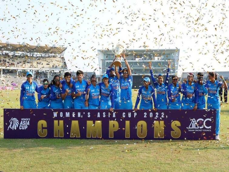 BCCI Confirms Announces Equal Match Fees for both Mens Womens Team Players Indian Team Players Match Fee: இந்திய கிரிக்கெட் அணி வீரர்களுக்கு இணையாக வீராங்கனைகளுக்கு ஊதியம்... பிசிசிஐ அதிரடி