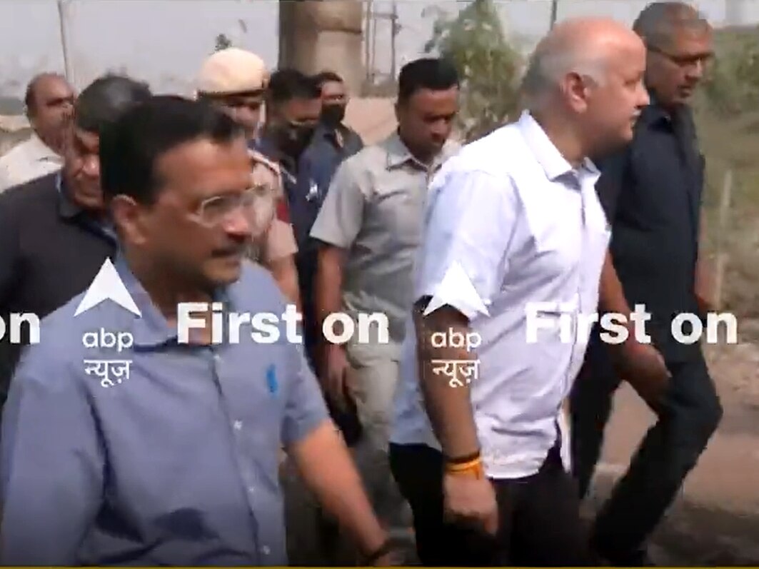 Delhi CM Arvind Kejriwal Visits Ghazipur Landfill Site, Clash Erupts ...