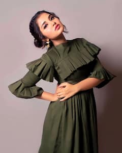 డిఫ్రెంట్ లుక్స్ లో అనుపమా పరమేశ్వరన్ లేటెస్ట్ ఫోటోస్.