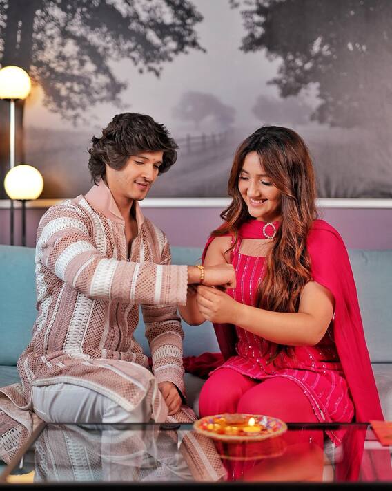 Bhai Dooj 2022: खून का रिश्ता नहीं लेकिन दिल से एक-दूसरे को भाई-बहन मानते हैं ये TV स्टार्स, लिस्ट में शामिल हैं बड़े नाम