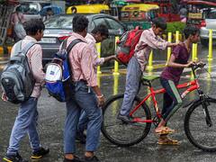 दिल्ली सरकार की स्कूल ड्राप आउट रोकने की मुहीम, पढ़ाई छोड़ने के रिस्क पर 3 लाख से ज्यादा बच्चे चिन्हित