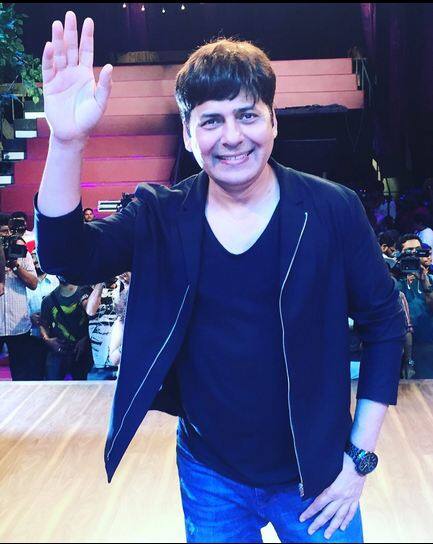 ਤੁਹਾਨੂੰ ਇਹ ਜਾਣ ਕੇ ਹੈਰਾਨੀ ਹੋਵੇਗੀ ਕਿ ਅਭਿਨੇਤਾ ਅਤੇ ਕਾਮੇਡੀਅਨ ਕ੍ਰਿਸ਼ਨਾ ਅਭਿਸ਼ੇਕ ਉਨ੍ਹਾਂ ਨੂੰ ਆਪਣਾ ਗੁਰੂ ਅਤੇ ਸਲਾਹਕਾਰ ਮੰਨਦੇ ਹਨ।