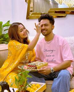 नेहा कक्कड़ ने धूमधाम से मनाया भाई टोनी और बहन सोनू के साथ भाई दूज, सामने आईं ये क्यूट तस्वीरें