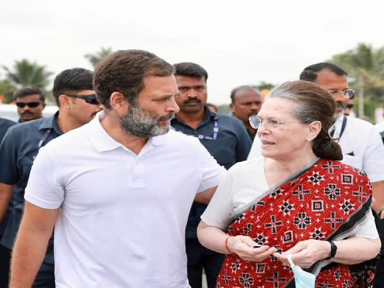 grandma once told me that you were the best daughter she had rahul gandhi wrote a emotional post for sonia gandhi  Rahul Gandhi : तुझा मुलगा असल्याचा अभिमान! इंदिरा गांधींची आठवण सांगत राहुल गांधींची आई सोनियांसाठी भावनिक पोस्ट