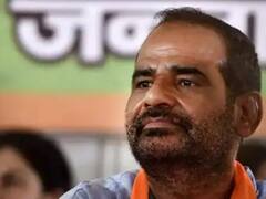 BJP सांसद रमेश बिधूड़ी ने AAP को घेरा, कहा- दिल्ली सरकार के स्कूल की हालत जर्जर