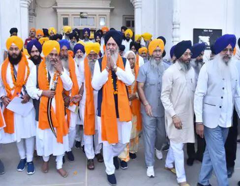 Visa cancellation of pilgrims going to celebrate 100th anniversary of Saka Panja Sahib Panja Sahib Saka 100th anniversary: ਸਾਕਾ ਪੰਜਾ ਸਾਹਿਬ ਦੀ 100ਵੀਂ ਵਰ੍ਹੇਗੰਢ ਮਨਾਉਣ ਲਈ ਜਾਣ ਵਾਲੇ ਸ਼ਰਧਾਲੂਆਂ ਦੇ ਵੀਜ਼ੇ ਰੱਦ, ਸ਼੍ਰੋਮਣੀ ਕਮੇਟੀ ਵੱਲੋਂ ਪਾਕਿ, ਭਾਰਤ ਤੇ ਪੰਜਾਬ ਸਰਕਾਰ ਦੀ ਸਾਜਿਸ਼ ਕਰਾਰ