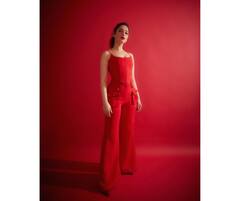 Tamannaah Bhatia : लाल छडी मैदान खडी... हॉट रेड आऊटफिटमध्ये तमन्ना भाटियाचा स्टनिंग अंदाज