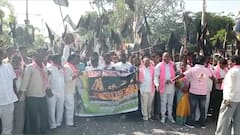 TRS at Yadadri : బండి సంజయ్ యాదాద్రి వస్తే అడ్డుకుంటామన్న టీఆర్ఎస్ శ్రేణులు | ABP Desam