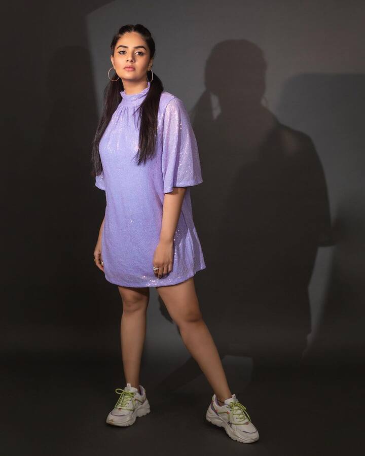 పలు సినిమాల్లో కీలక పాత్రలు.Photo Credit@Sreemukhi/instagram