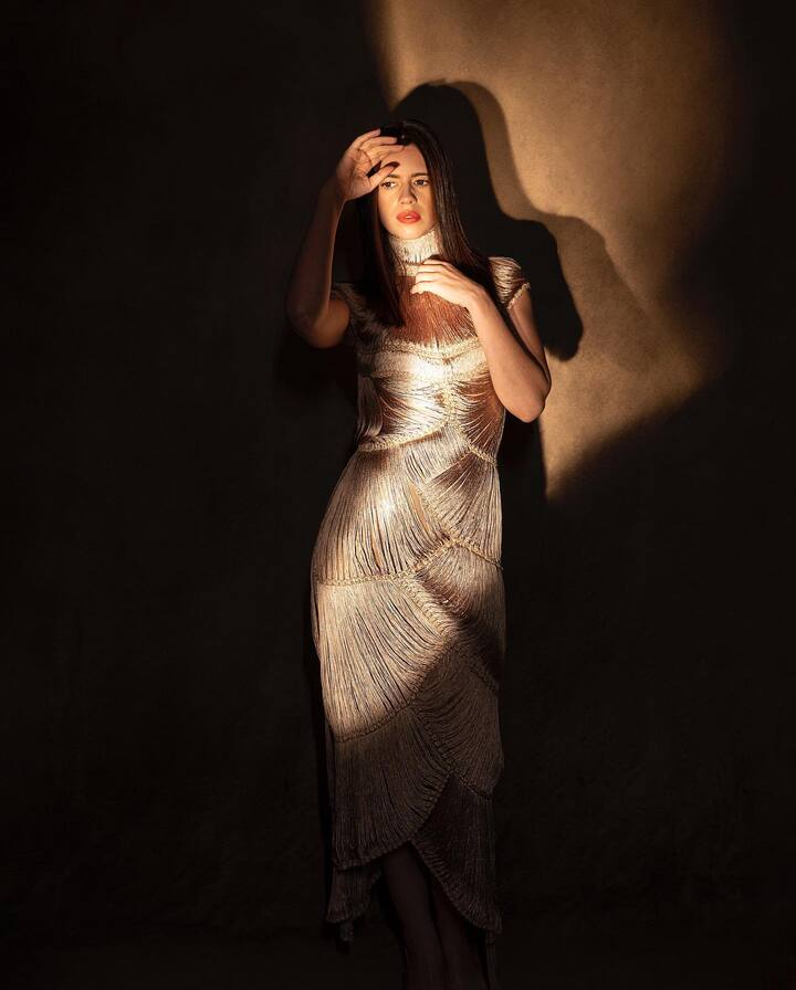 एक इंटरव्यू में उन्होंने बताया कि एक बार एक निर्देशक ने उनसे कहा कि वह उन्हें ऐसा रोल दे रहे हैं, जिसमें वह अच्छा परफॉर्म करेंगी. बता दें कि यह एक साइकोटिक का रोल था.