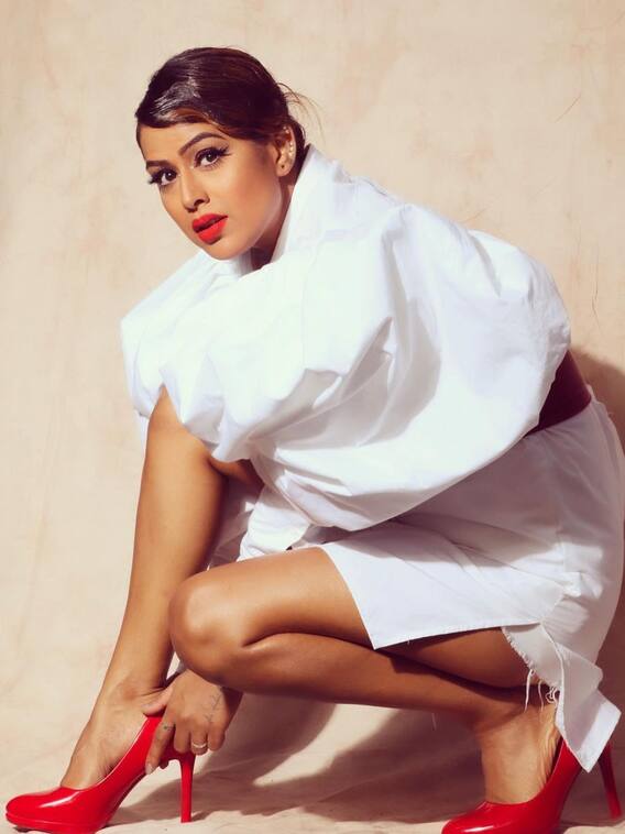 निया शर्मा के पास है ये डिग्री