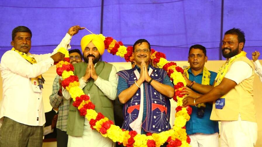Gujarat will start a new political era by ending the 27-year corrupt rule Bhagwant Mann ਗੁਜਰਾਤ ਦੇ ਲੋਕ 27 ਸਾਲ ਦੇ ਭ੍ਰਿਸ਼ਟ ਰਾਜ ਨੂੰ ਖਤਮ ਕਰਕੇ ਨਵੇਂ ਸਿਆਸੀ ਦੌਰ ਦੀ ਕਰਨਗੇ ਸ਼ੁਰੂਆਤ: ਭਗਵੰਤ ਮਾਨ