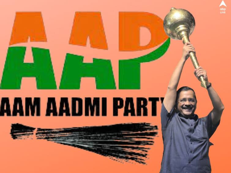 Arvind Kejriwal's Hindutva card: How AAP is doing a BJP against BJP know details Kejriwal's Hindutva Card: হনুমান চালিসা পাঠ, টাকায় লক্ষ্মী-গণেশের ছবি চাওয়া, হিন্দুত্ব তাসেই বিজেপি-কে মাত দিতে চান কেজরি!