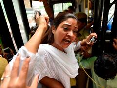 यमुना के हाल पर बरसीं अलका लांबा, बोलीं- अरविंद केजरीवाल और बीजेपी के नेता एक डुबकी लगा लें फिर करें राजनीति