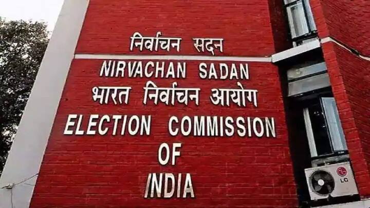 Munugode By Elections Election Commission of India suspends former RO KMV Jagannadha Munugode By Elections: మునుగోడు మాజీ ఎన్నికల అధికారిపై వేటు! ఈసీ తక్షణ ఆదేశాలు