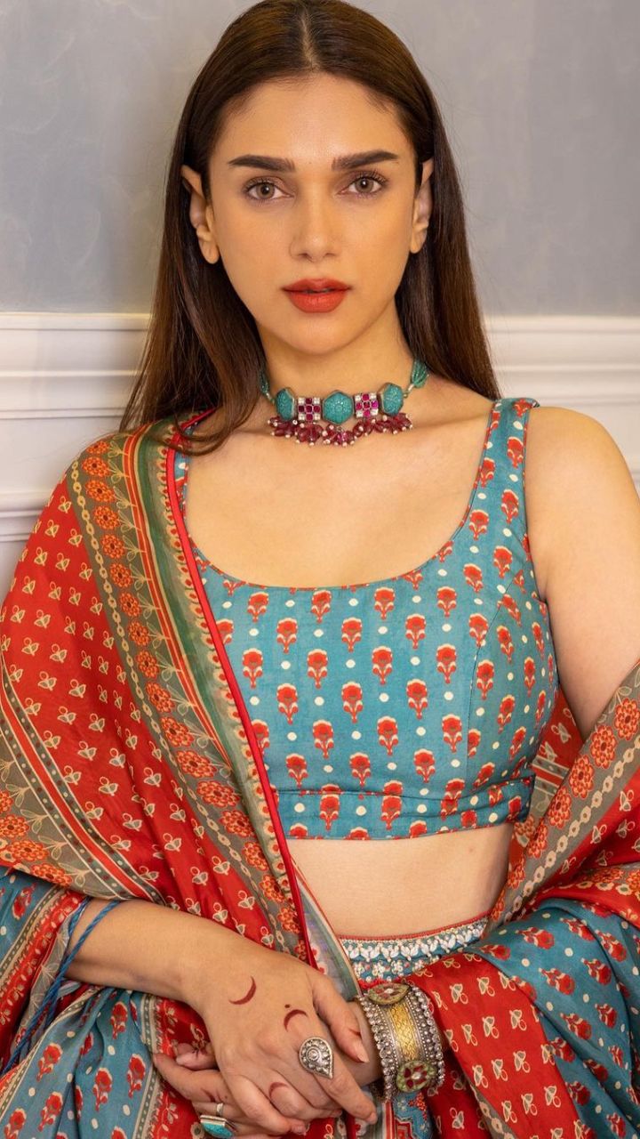 அழகிய நாயகி அதிதி ராவ் நடித்து அசத்திய திரைப்படங்களின் பட்டியல்
